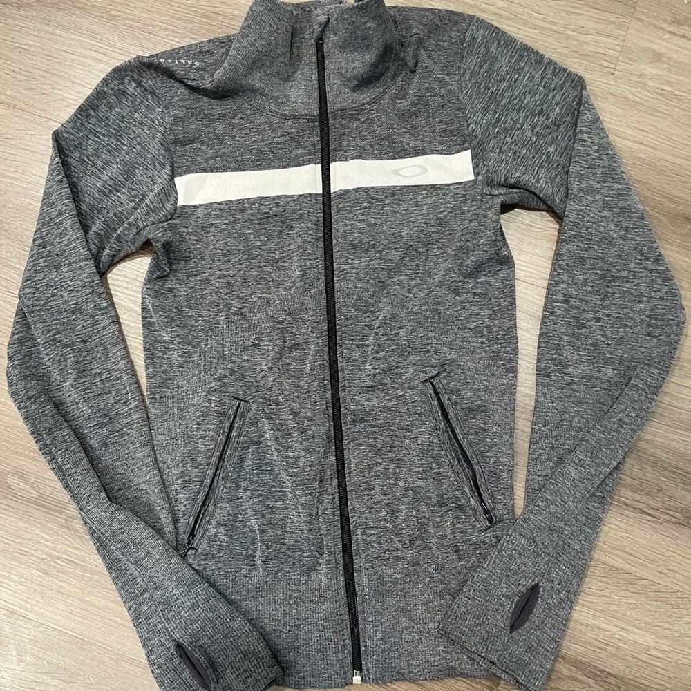 Oakley medium Gray Full-Zip Jacket with Thumbholes